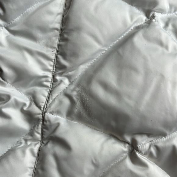 Women’s North Face Winter Coat - Picture 5 of 7